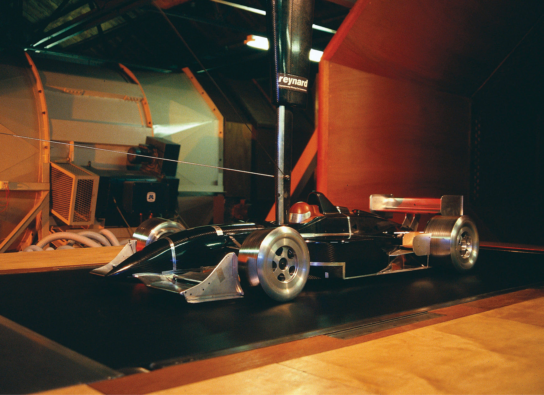 Reynard model on the moving floor at Cranfield