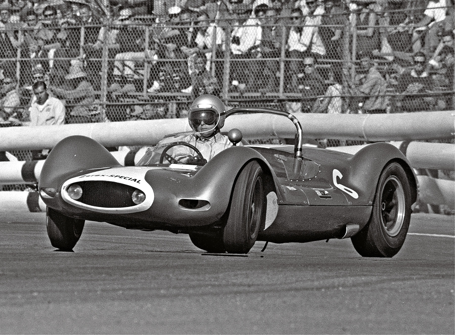 Roger Penske at the wheel of the ever-changing Zerex Special at the Riverside Grand Prix in 1963. Below, original race programme and celebration advert from the event