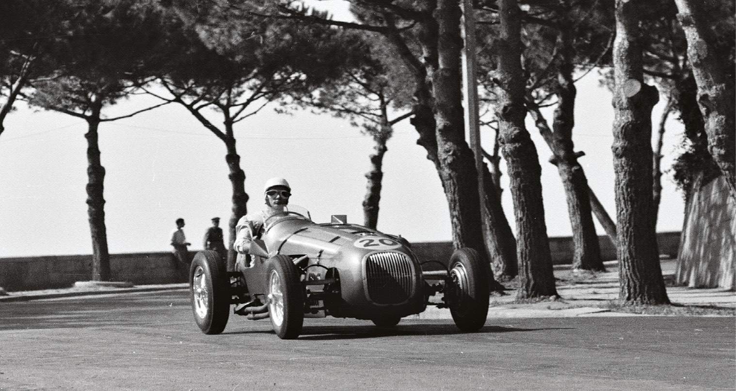 Naples 1950: Moss headed Cortese’s Alfa until a major smash – but Macklin’s HWM was second