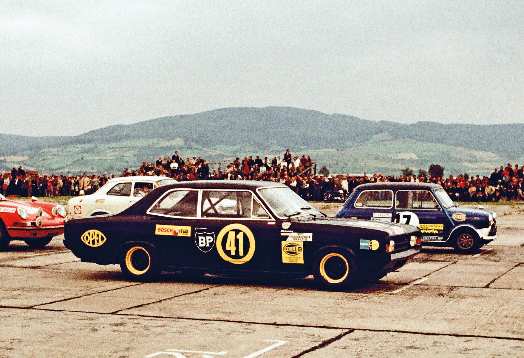 The ‘Black Widow’ was a modified Opel Rekord Series C, which Lauda rated as the worst car he ever drove